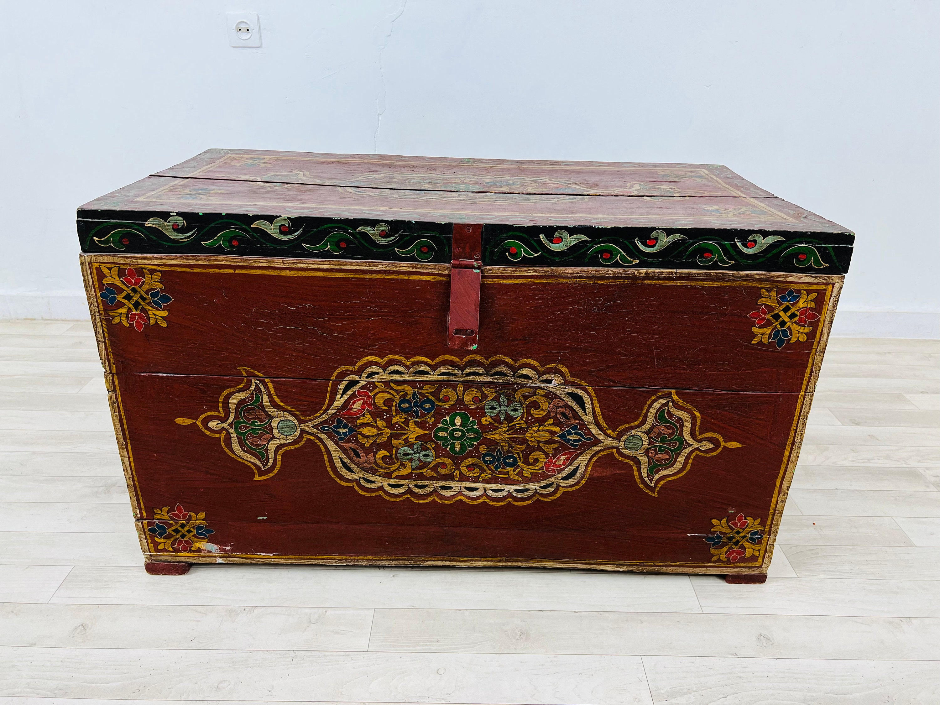 Vintage Wooden Treasure Box Berber Unique Moroccan Trunk W38.9 X 23.2 20/Free Gift Wrapping
