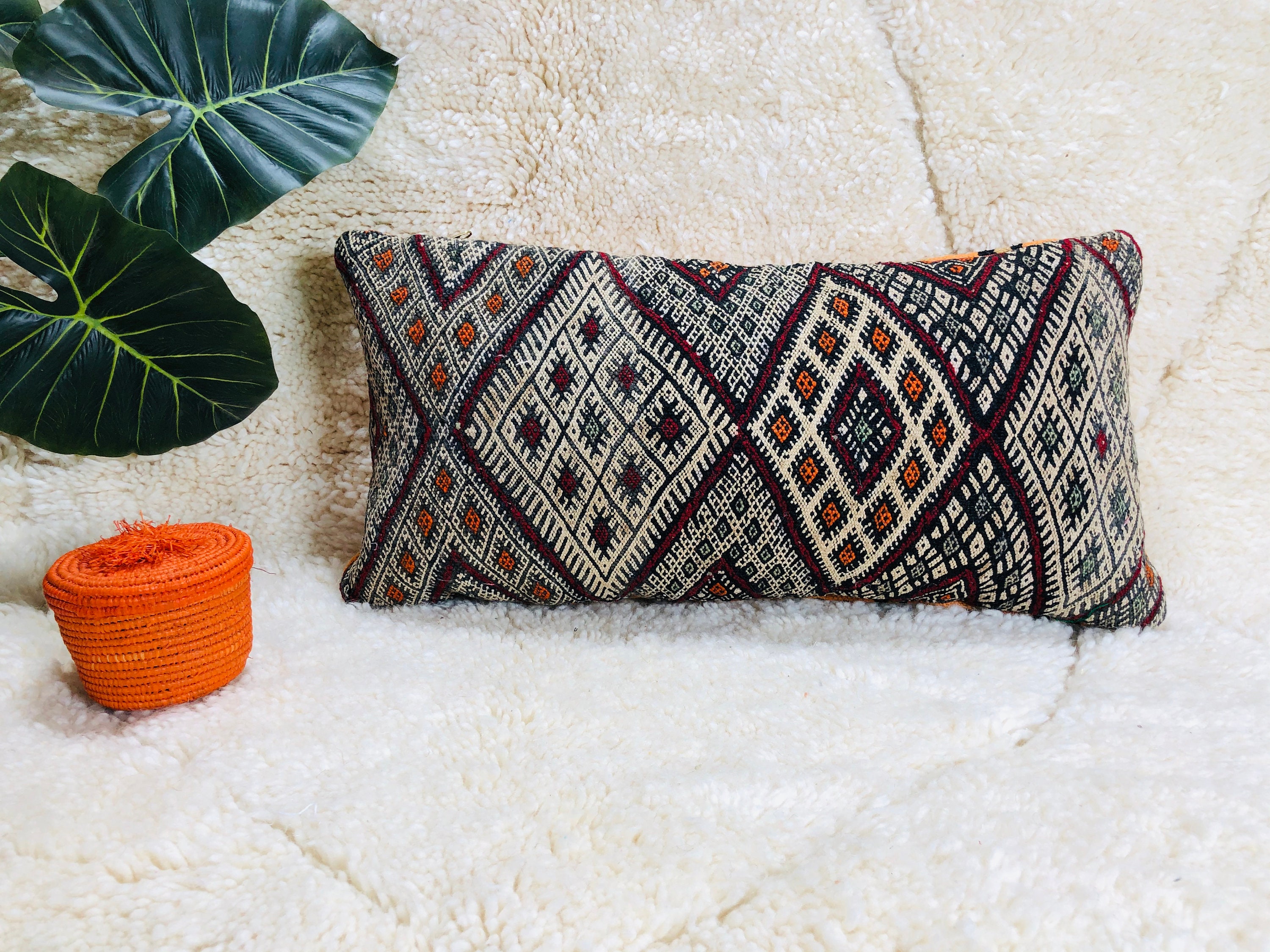 Vintage Cover Cushion, Pillow, Moroccan Pillow Covers , 40% Off Pillow Decorative For Bed, Rug Pillo