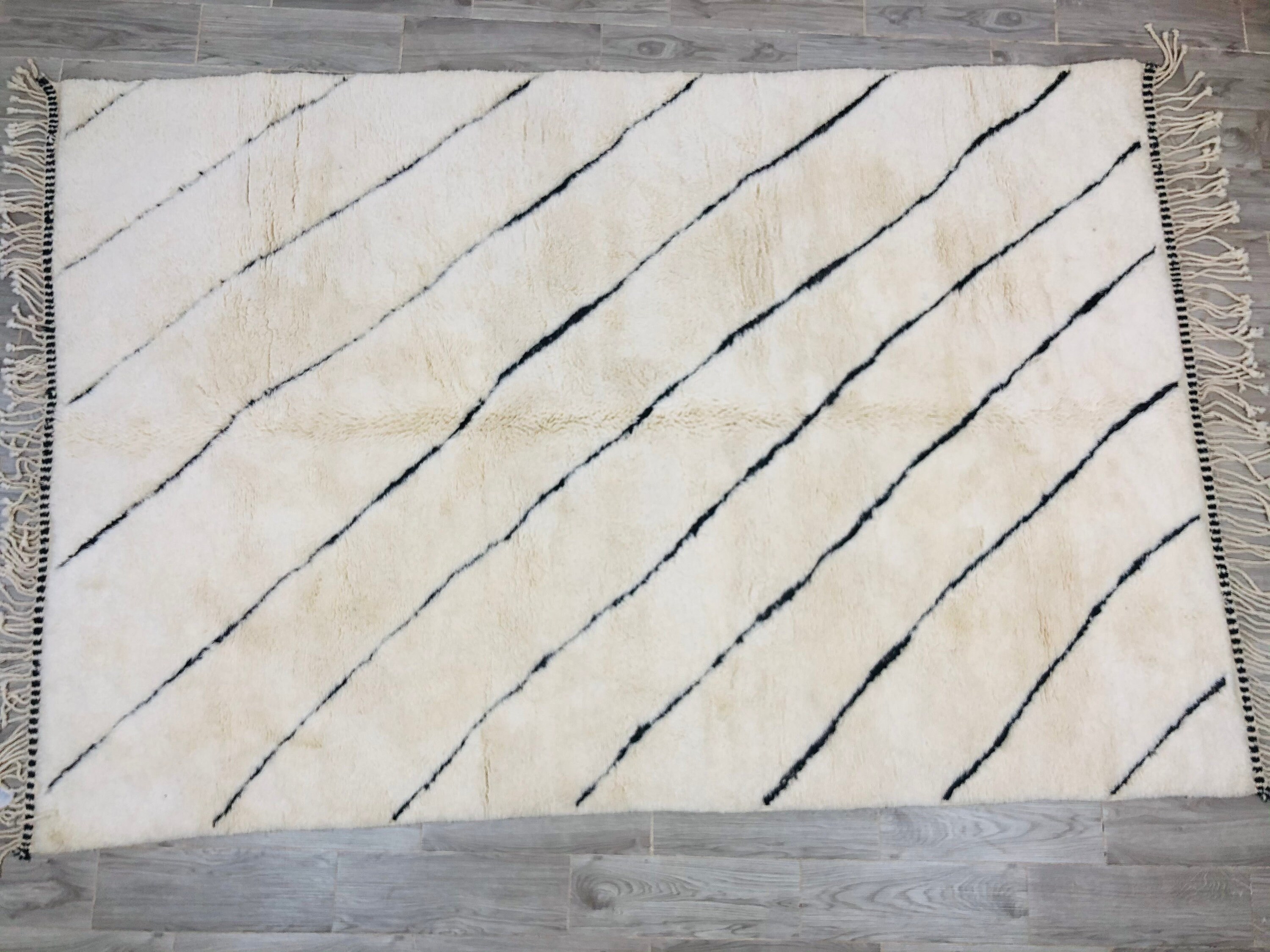 Gorgeous Rug, Beni Ourain Rug-Natural Wool Rug-Lozenge Rug