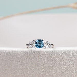 Natürliche London Blauer Topas Ring, Blauer Stein Versprechen Ring, Verlobungsring, Birthstone Ring, Jahrestag Geburtstagsgeschenk für sie