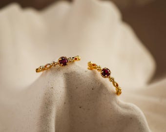 Pendientes de oro con rubí, aros con rubí auténtico en oro vermeil de 14 k, joyería vintage con piedra de nacimiento.