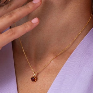 Natural Garnet Gold Necklace, January Birthstone Star Pendant, bridal Jewellery, Birthday Gifts For Her image 4