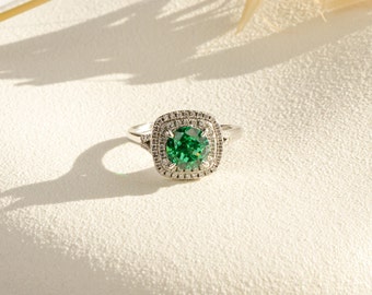 Anillo de compromiso esmeralda de oro sólido de 14K, anillo esmeralda de oro de 9K, anillo de promesa de aniversario, regalo de cumpleaños para ella