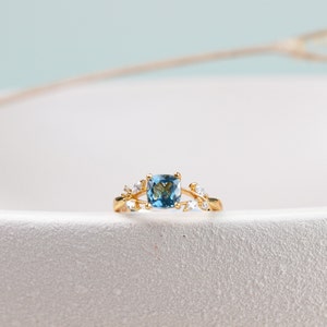 Natural Topaz Gold Ring, Blue Stone Ring Natural London Blue Topaz Birthstone Ring, Birthday Gifts for Her, Alternative Engagement Ring