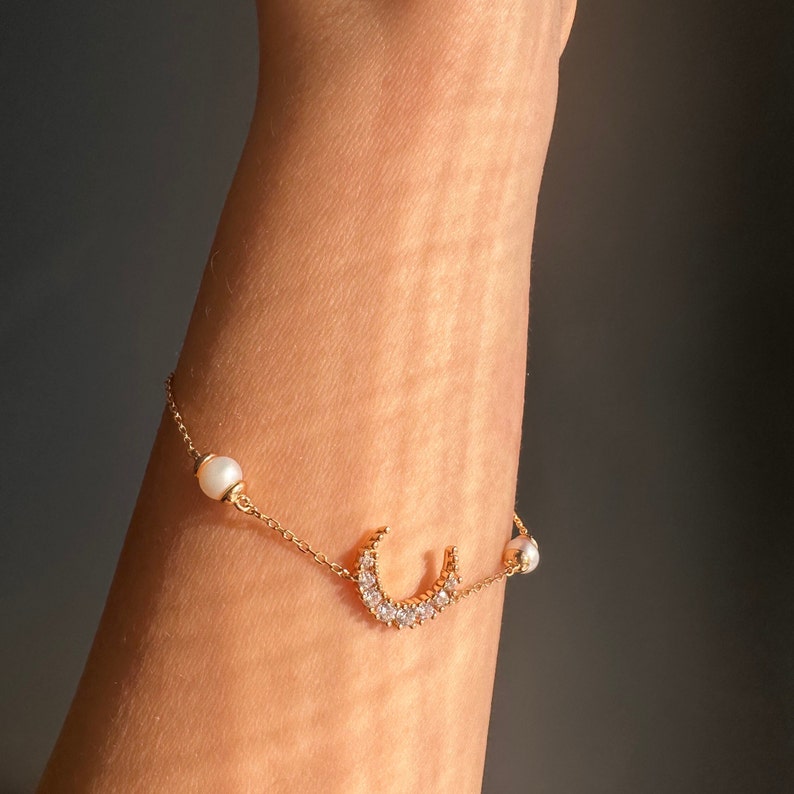 Freshwater Pearl Moon Bracelet Gold Sterling, Dainty Pearl Bracelet Crescent Moon, Genuine Freshwater Pearl Bracelet, Gift for Her image 8