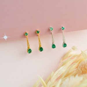 Emerald Art Deco Gold Earrings, Emerald Drop Dangle Earrings, Vintage Jewellery, long drop earrings, Gifts for Mum, Birthday Gifts Yellow Gold