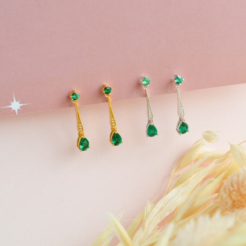 Emerald Art Deco Gold Earrings, Emerald Drop Dangle Earrings, Vintage Jewellery, long drop earrings, Gifts for Mum, Birthday Gifts Yellow Gold