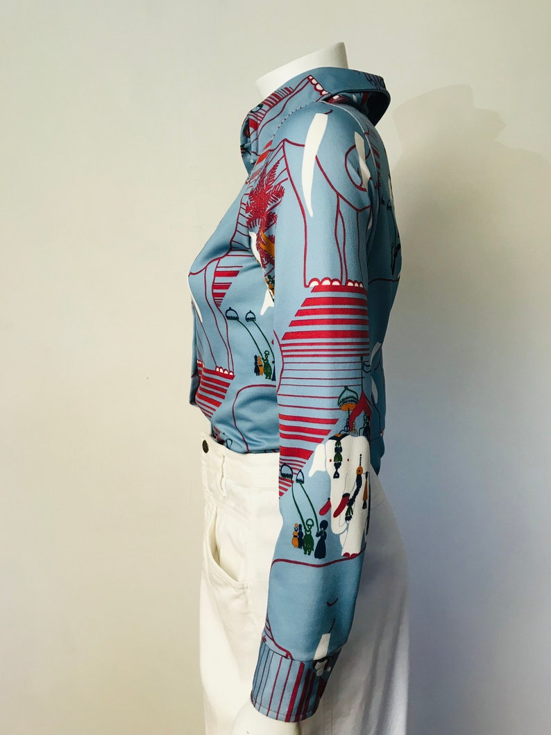SZ XS 70s sky bluered \u201cElephant Royalty\u201d button down