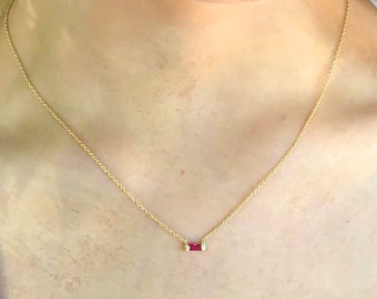Tiny minimalist single gold edged stone necklace