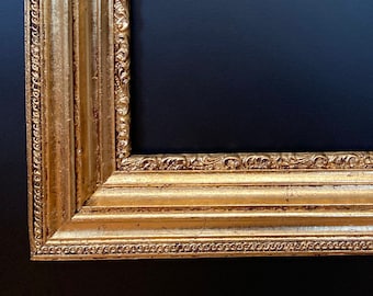 Antique Gold Leaf Picture Frame with a Contemporary Finish for a 20.125" x 16.126" photo