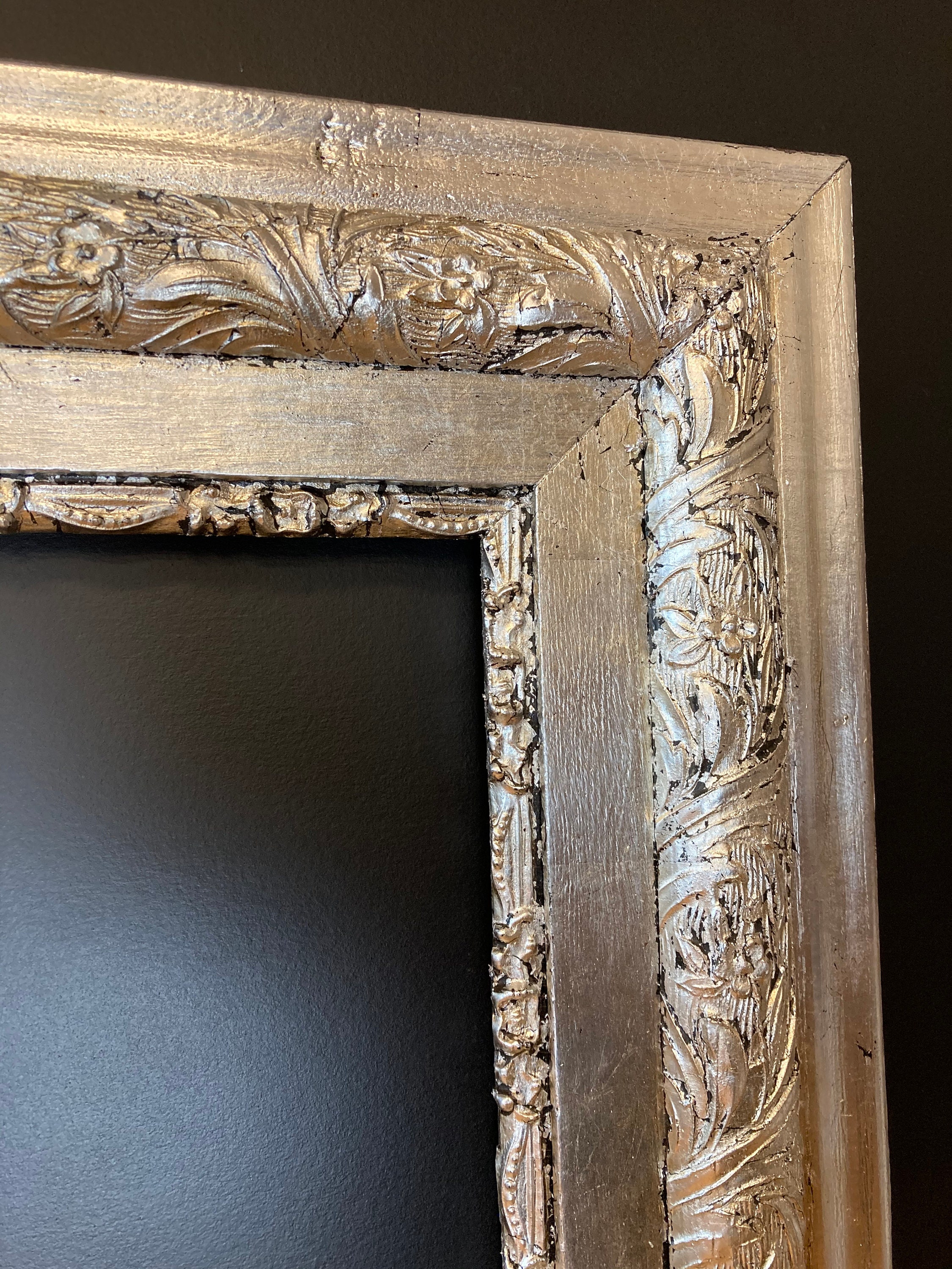 Antique Silver Leaf Picture Frame With a Contemporary Finish for a 20.
