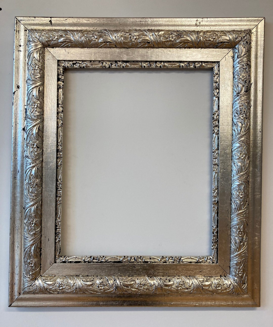 Antique Silver Leaf Picture Frame With a Contemporary Finish for a 20.
