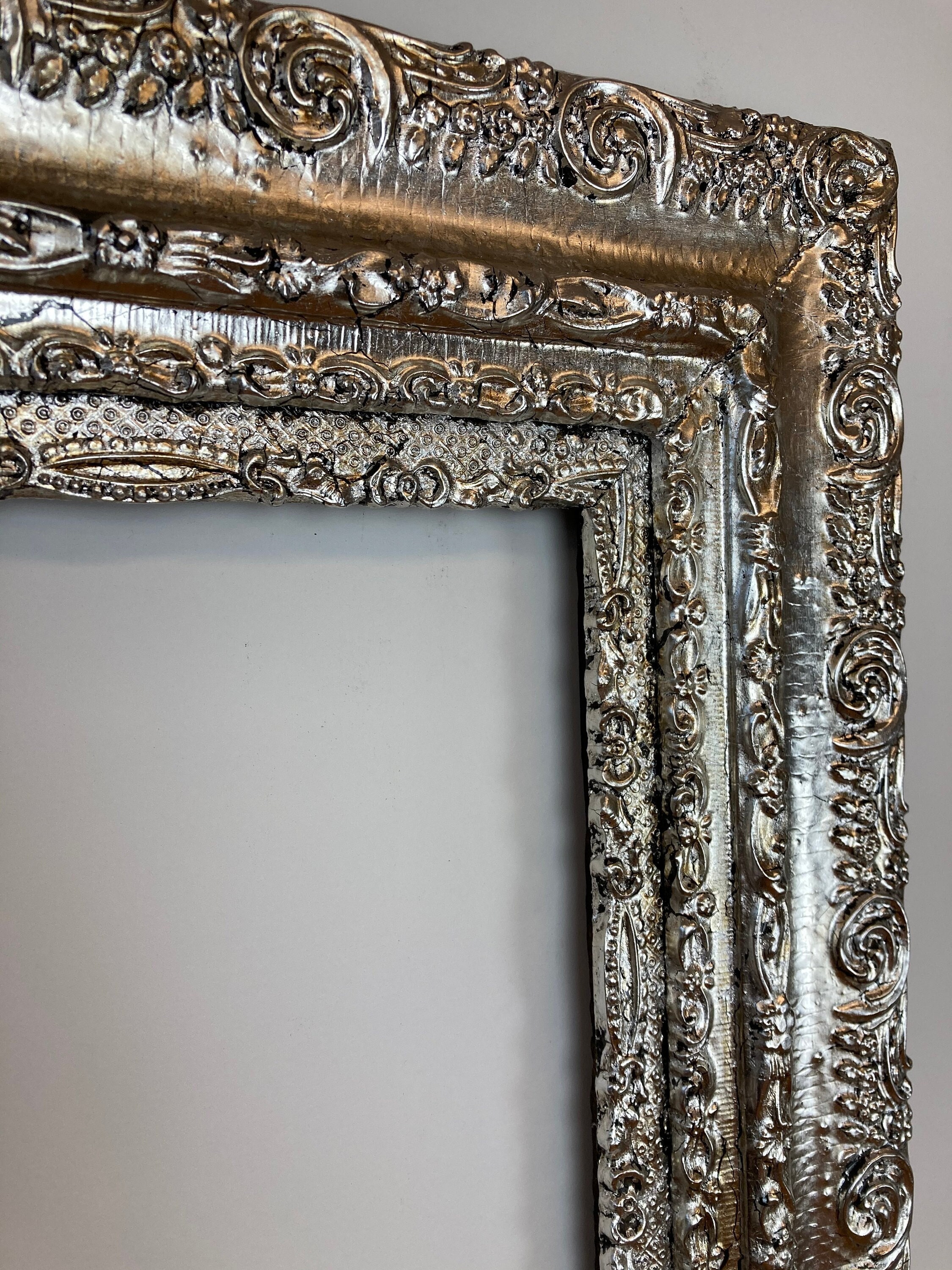 Antique Silver Leaf Picture Frame With a Contemporary Finish