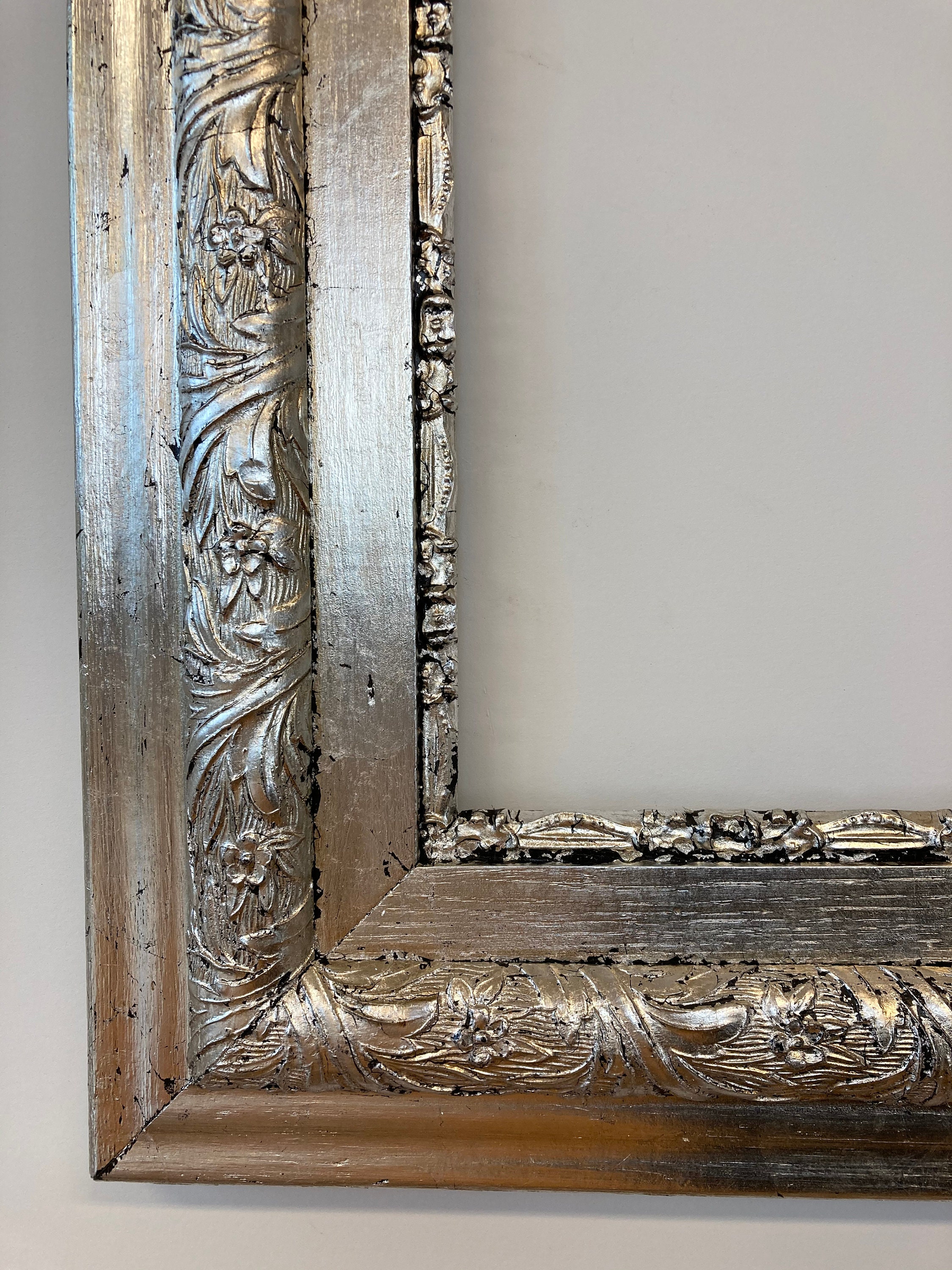 Antique Silver Leaf Picture Frame With a Contemporary Finish for a 20.