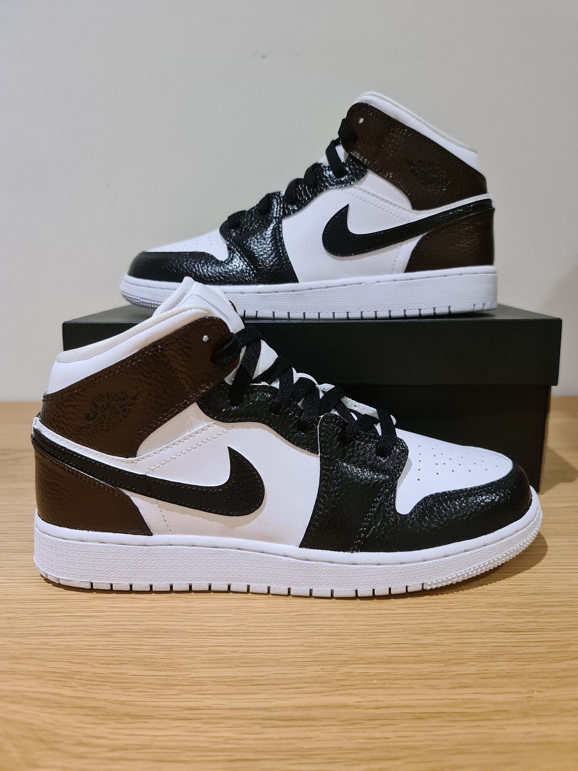 mid jordan 1 brown