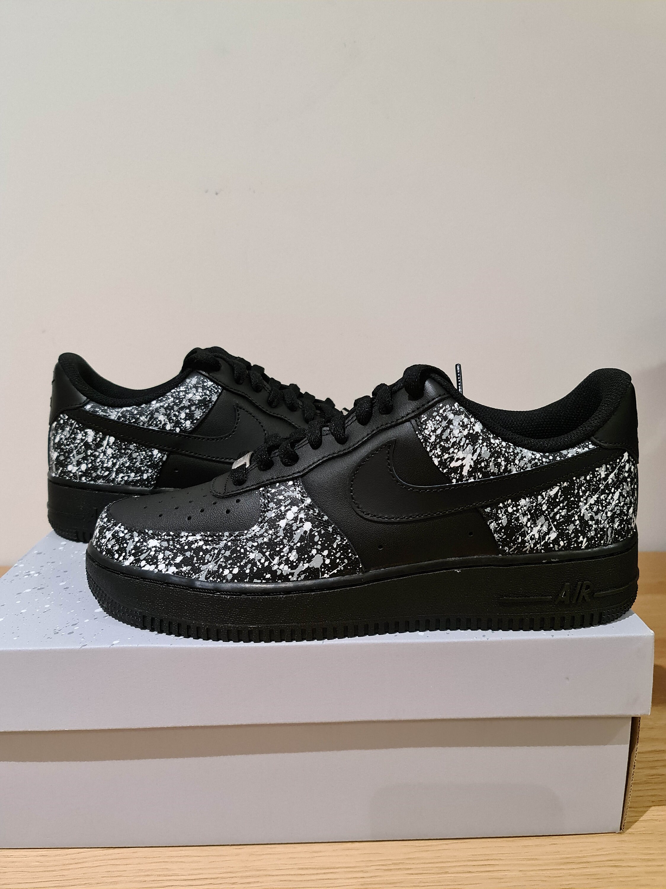 custom air force 1 spray paint