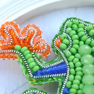 beaded brooch kit,
bead brooch,
beaded jewelry,
beadwork kit,
jewerly making,
 Brooch making,
Do it yourself,
Embroidery Pattern,
embroidery beginners,
seed beaded brooch,
diy kit for adults,
beadwork ornament,
jewelry diy kit,