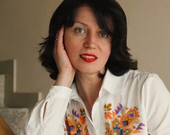 White embroidery shirt, bead embroidery on clothing,
