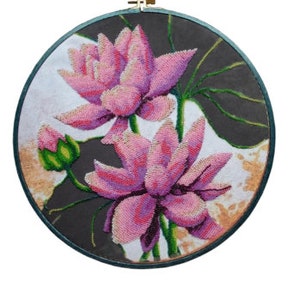Blühender Lotus, Blumen, Perlenstickerei Kit, handgemachtes Perlenstickerei Kit, Ukrainische Perlenstickerei, DIY Handwerk, Kit für Erwachsene,