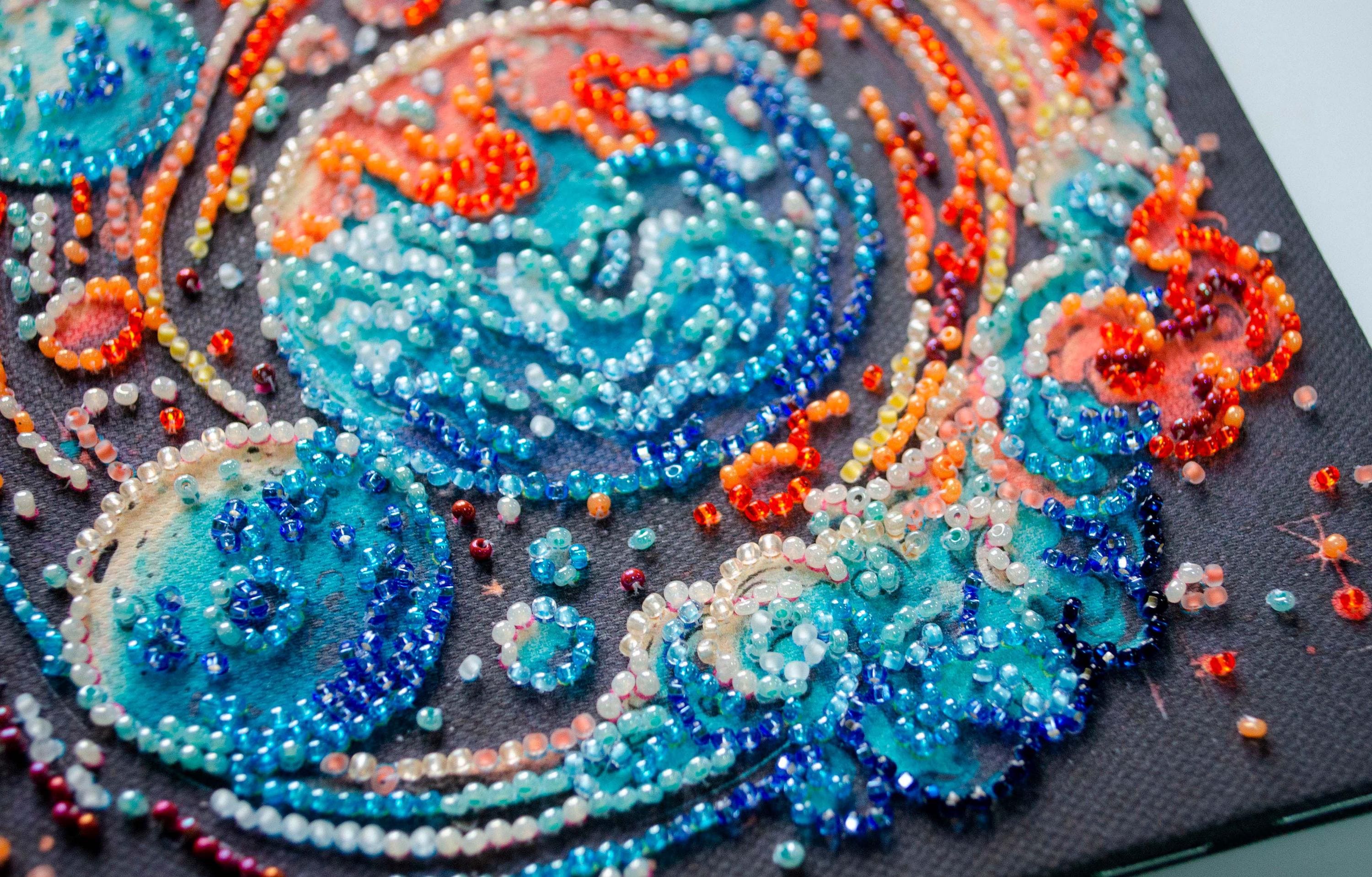 天体ビーズ刺繍キット ― チェコビーズを使った宇宙銀河DIYウォール