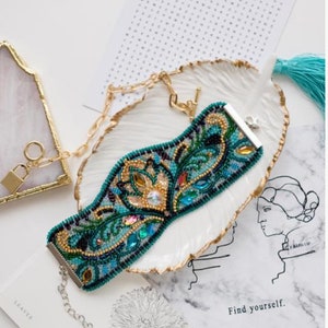 DIY jewelry making kit,Bracelet making kit . beaded bracelets