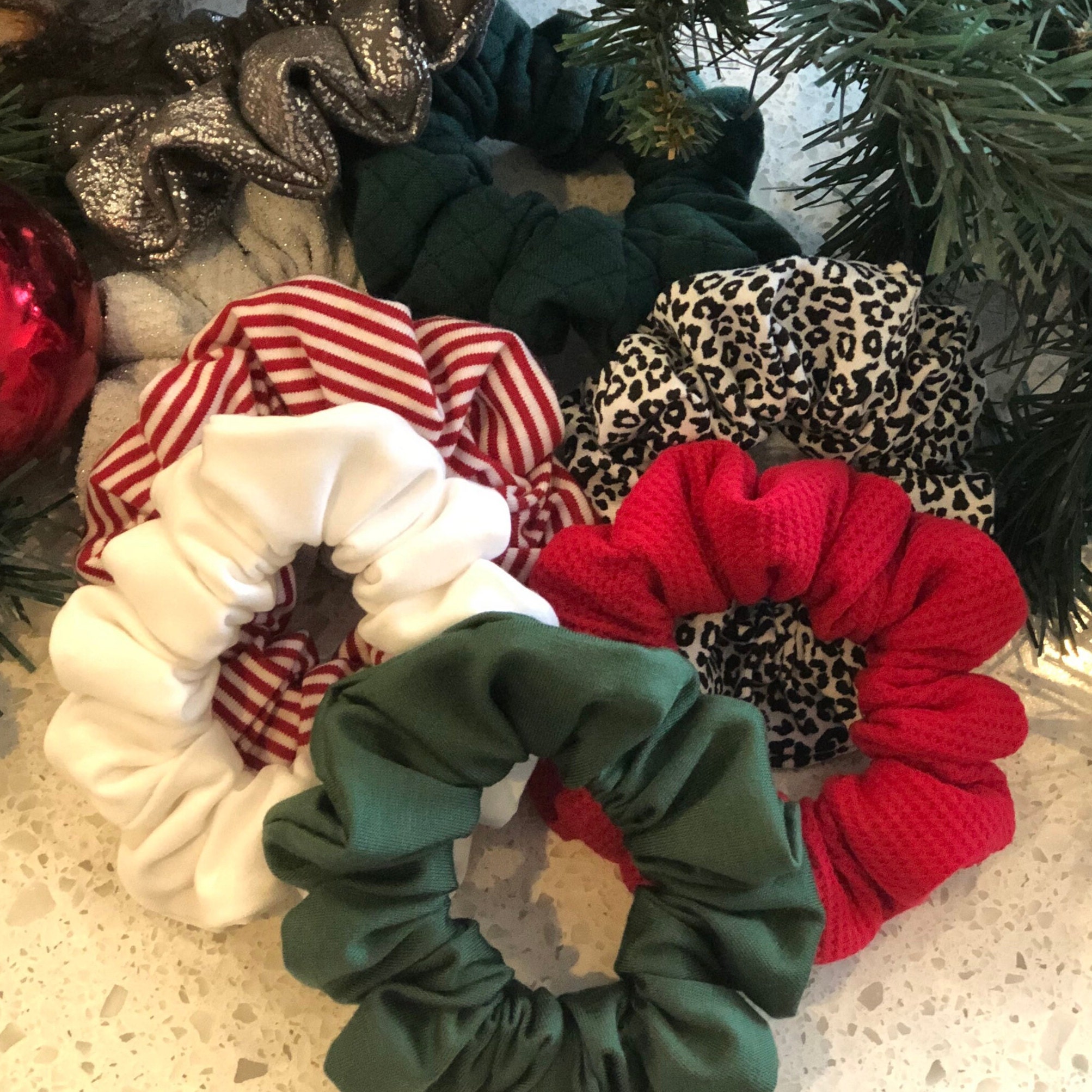 NWT ⚜️♥️⚜️ Sunday State Festive Christmas Scrunchie Set of 2 maxresdefault.jpg main image 4