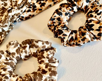 Coletero de punto hecho a mano: Estampado de vida silvestre con lunares