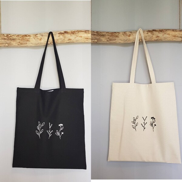 Tote bag / tote bag brodé/ brodé / broderie / tote bag avec broderie / brodé à la main / tote bag fait main