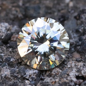 1.45 CT, 7.4 MM  Moissanite Stone, Moissanite Diamond, Blue Moissanite, Round Moissanite, Fancy Moissanite For Wedding Ring | OM4465