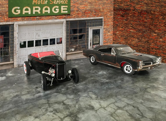 1:64 Scale Diorama Miniature 3 Piece Garage — Cars NOT Included 