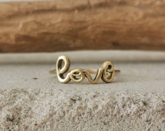 Love Schriftzug Ring, Boho Ring, Messingring, Goldener Ring, Hippie Schmuck, Freundschaftsring, Peace and Love Ring, Love Ring, Stapelring