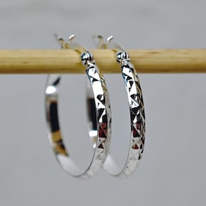 Sterling silver hoop earrings, silver hoop earrings 25 mm, minimalist hoop earrings 925 silver structured
