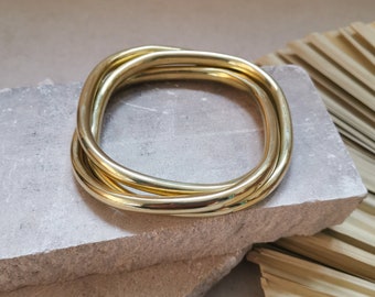 Dikke gouden koperen armband, vierkante statement armband, brede armbanden, tribale gouden armband van 3 hoepels, trio armband