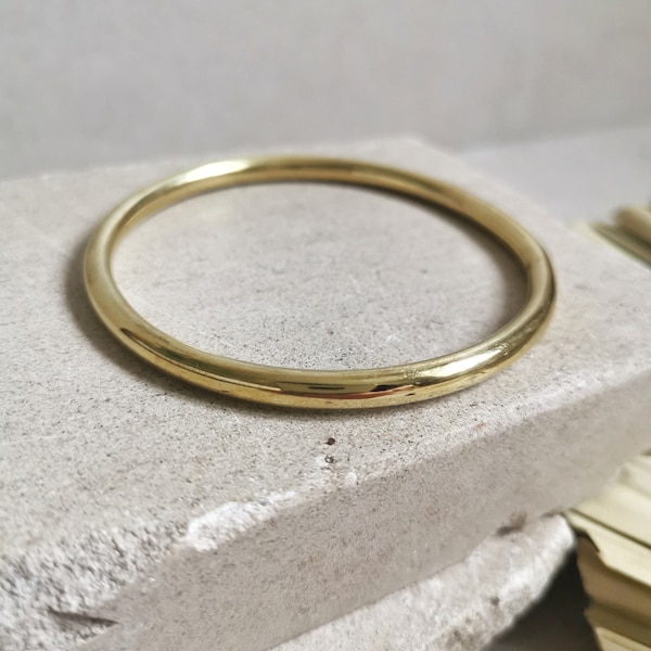 Gouden koperen armband, statement armband, brede armband, tribale gouden armband, minimalistische eenvoudige armband