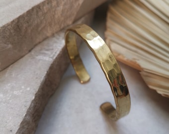 Wide bracelet made of golden brass adjustable, bangle made of solid brass hammered gold, minimalist simple bangle