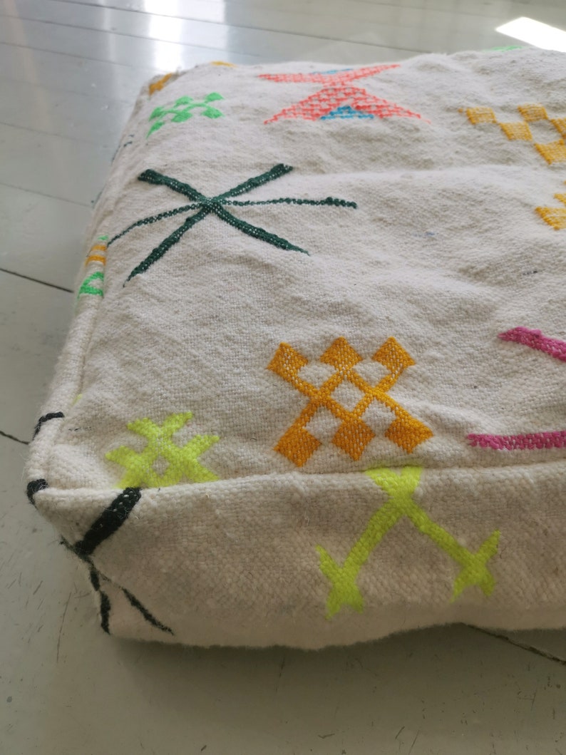 Marokkanischer Pouf, Beni Ourain Bodenkissen, Bunte geometrische Muster, Boho Sitzkissen Meditationskissen aus Wolle, Handarbeit Bild 6