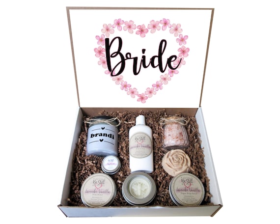 Wedding care package for bride | Honestweddingadvice.com