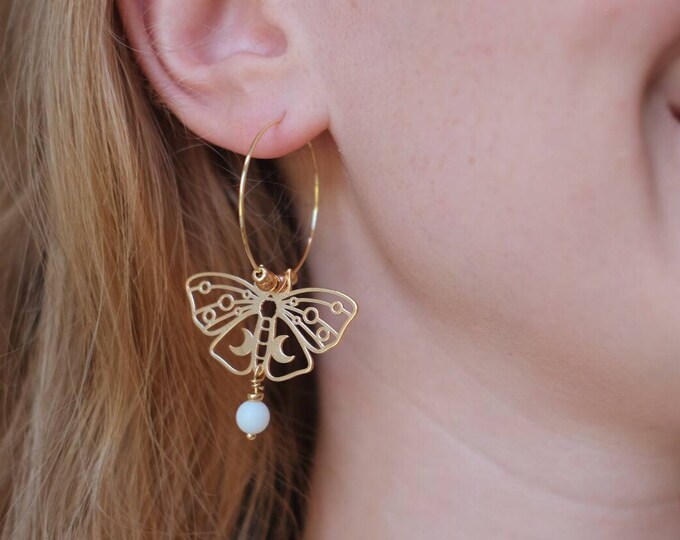 gold-plated filigree butterfly earrings earrings with white glass beads