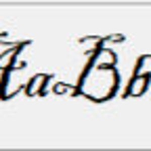 Sternzeichen Halskette, personalisiert mit Gravur, Sternzeichen, Name & Datum graviert Blackadder ITC
