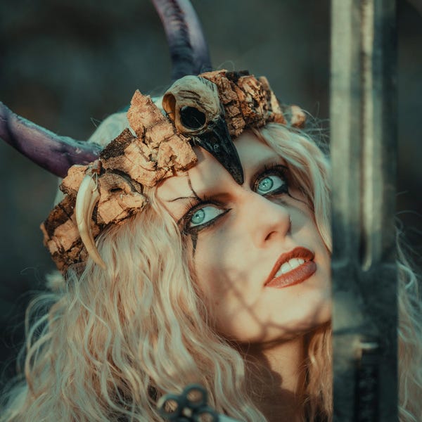 Shaman crown-folklore,pagan,cosplay,larp,wearableart,darkvibe,costumes,ghotic,darkfantasy,darkfashion,witches,renfaire,norsepagan,witch,crow