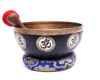 10 Inches Hindu OM Singing Bowl - Chakra Balancing - Tibetan Singing Bowl Set With Mallet, Cushion - Shipps From Nepal - Best for Yoga