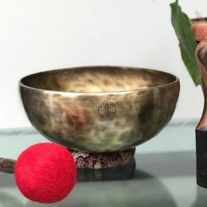 10 Inch Root Chakra Full Moon Singing Bowl – Tibetan Key Note C