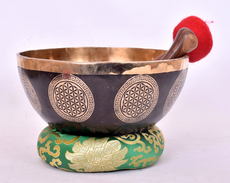 12 Inches Large Flower Of Life Singing Bowl Tibetan Singing Bowl Comes With Cushion , Mallet, Striker Best For Head Therapy Meditation image 2