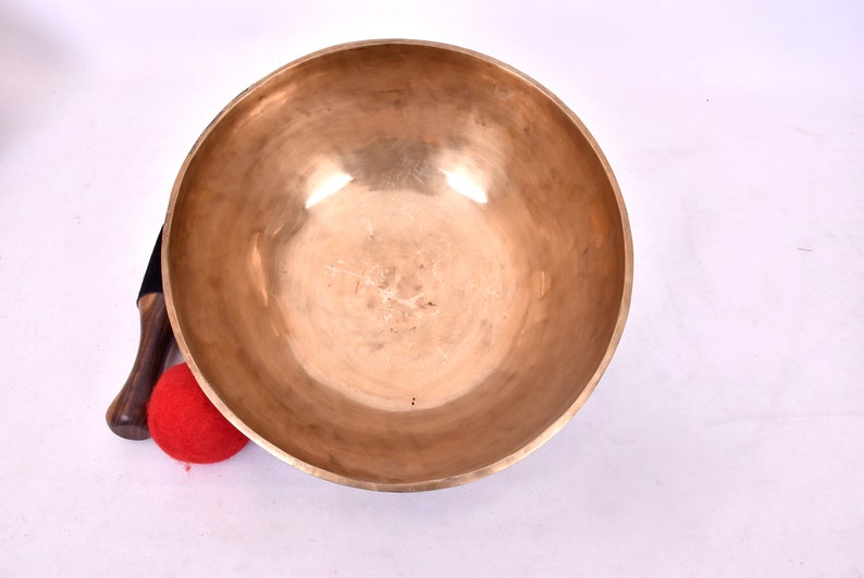 12 Inches Large Flower Of Life Singing Bowl Tibetan Singing Bowl Comes With Cushion , Mallet, Striker Best For Head Therapy Meditation image 4