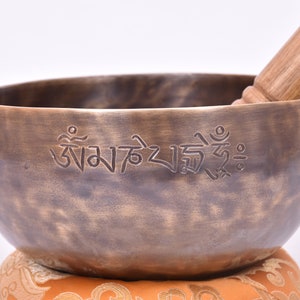 6 Inches Palm Size Full Moon Singing Bowl Tibetan Singing Bowl Sound Healing , Meditation Bowl Made In Nepal Yoga Bowl image 6