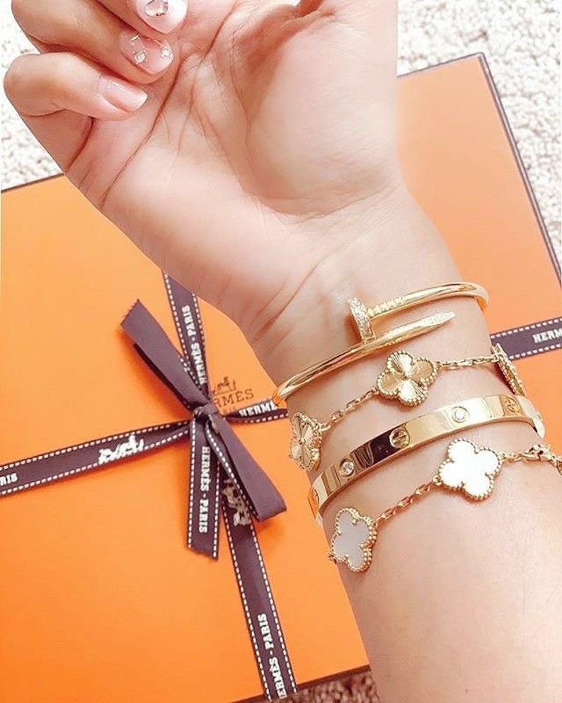 Gold Charm Motif Four Clover Bracelet and Clover Necklace Set Etsy UK