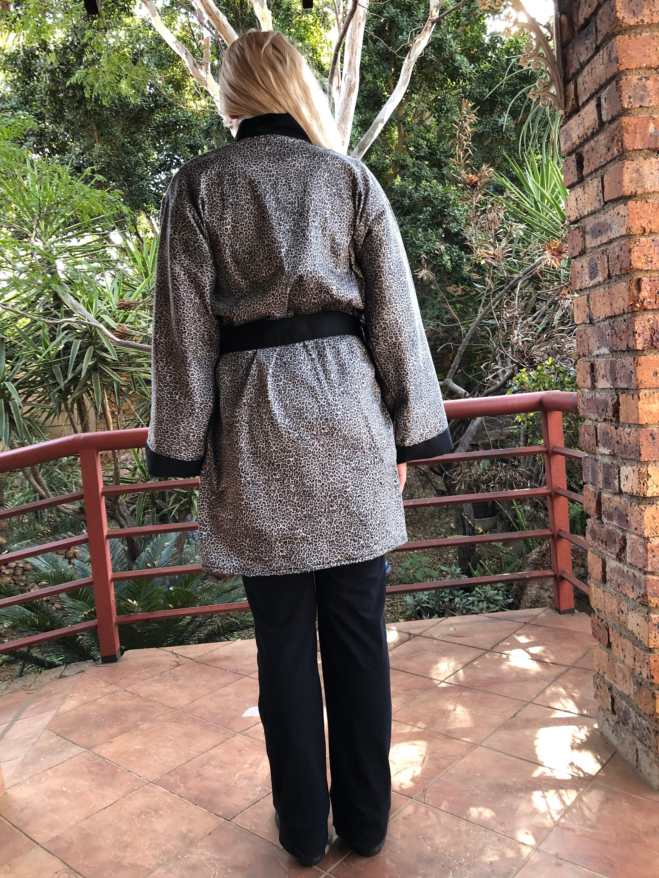 Luxurious short Kimono Robe with pockets. Stylish lounge wear Etsy