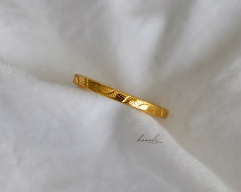 18k Gold Plated 925 Sterling Silver Sun Adjustable Ring - Dainty Engraved Sunshine Band - Gift For Her - Sun Ray Pattern - Unique Jewellery