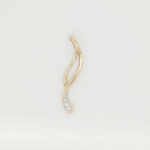 10k Yellow Gold twisted Diamond Pendant