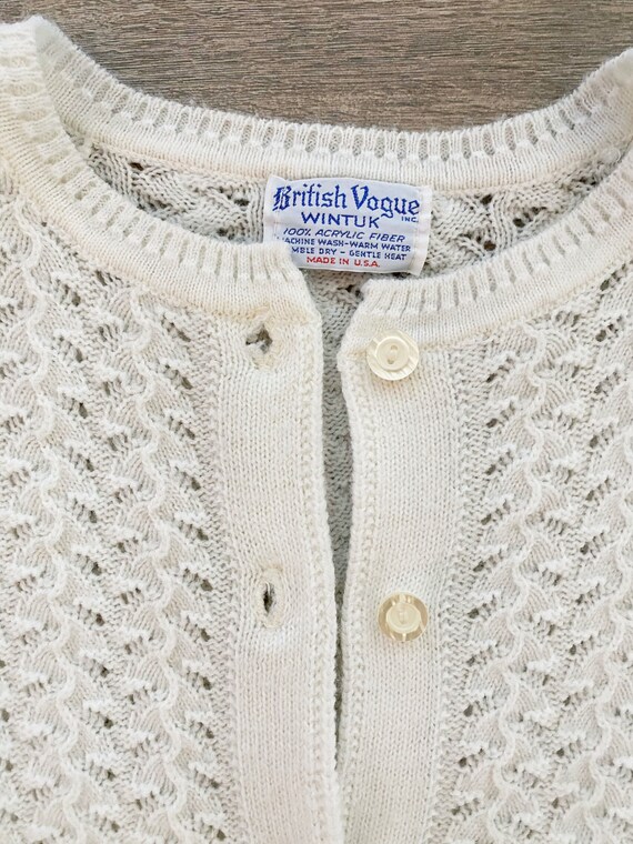 Vintage 60's British Vogue Wintuk Lightweight Ivory Button Vintage 60's British Vogue Wintuk Lightweight Ivory Button